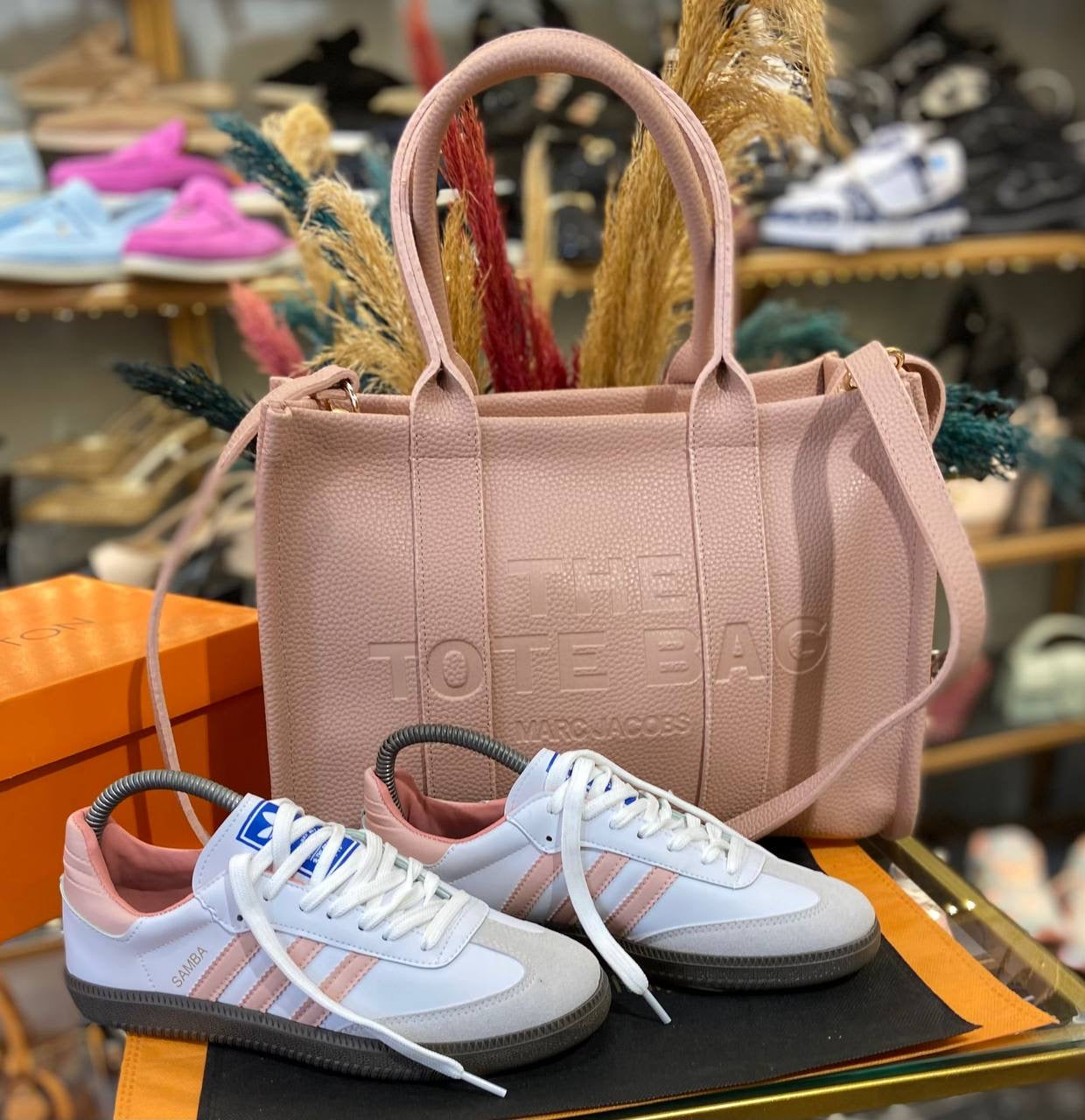 Women Tranniers & Bag Set