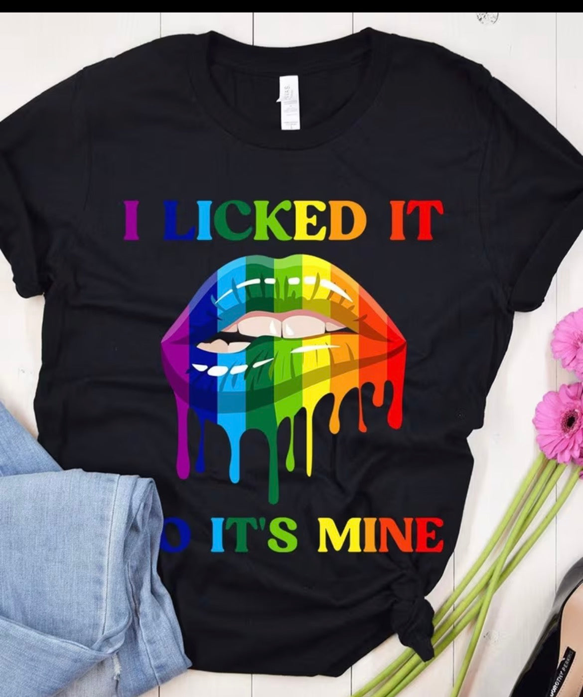 Womenβs T-shirt