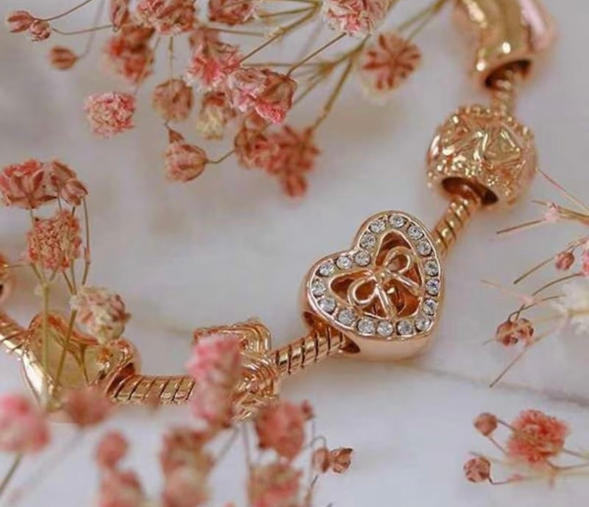 Women’s heart charm bracelet