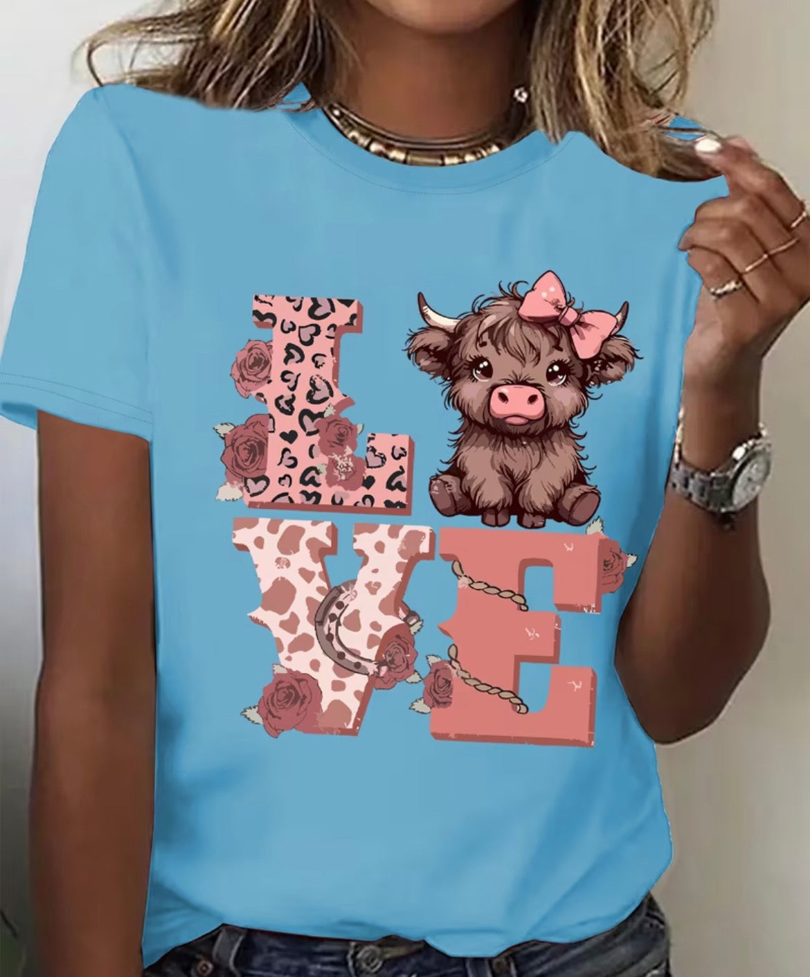 Womenโs T-shirt