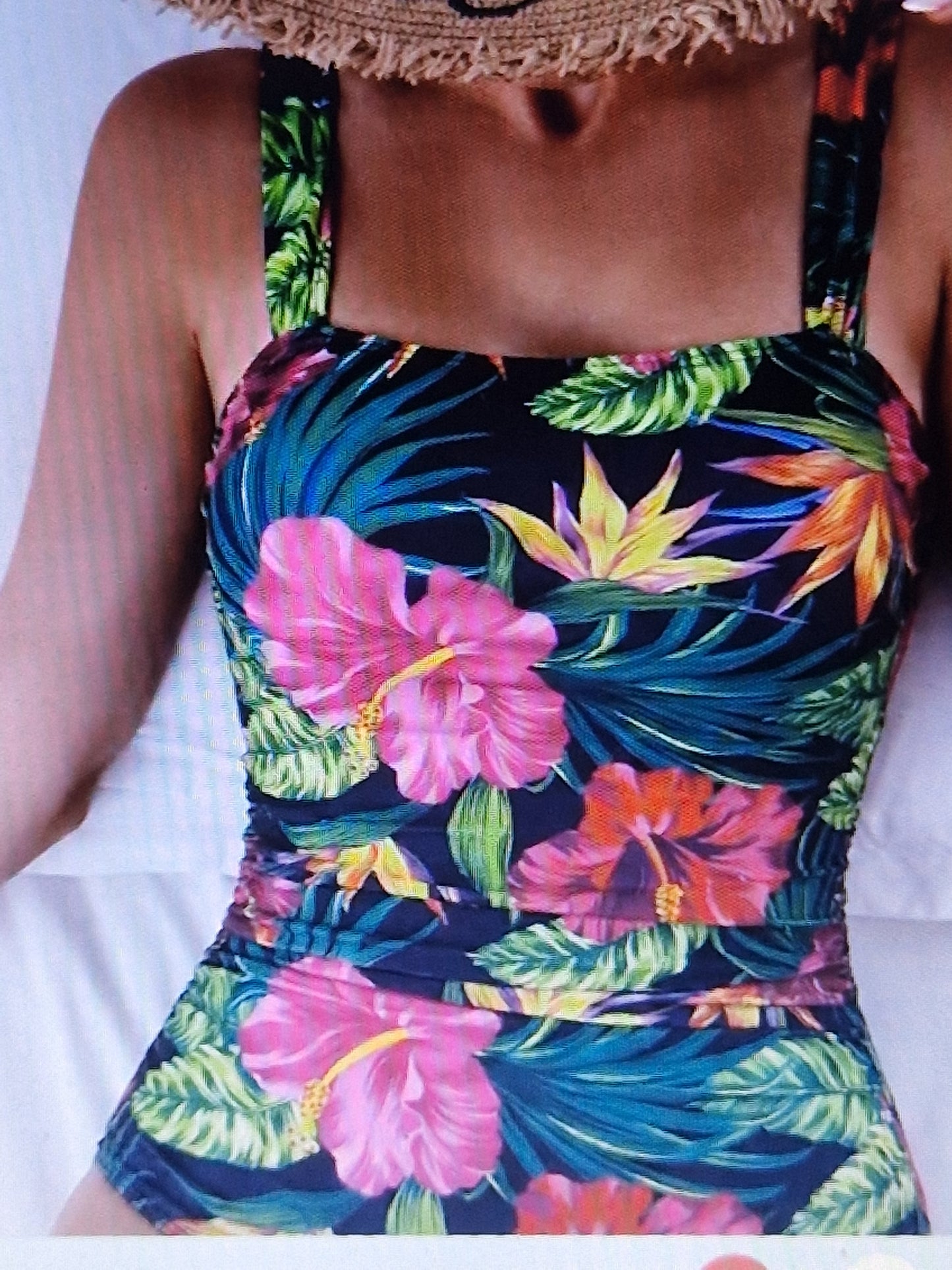 Trendy jungle floral print