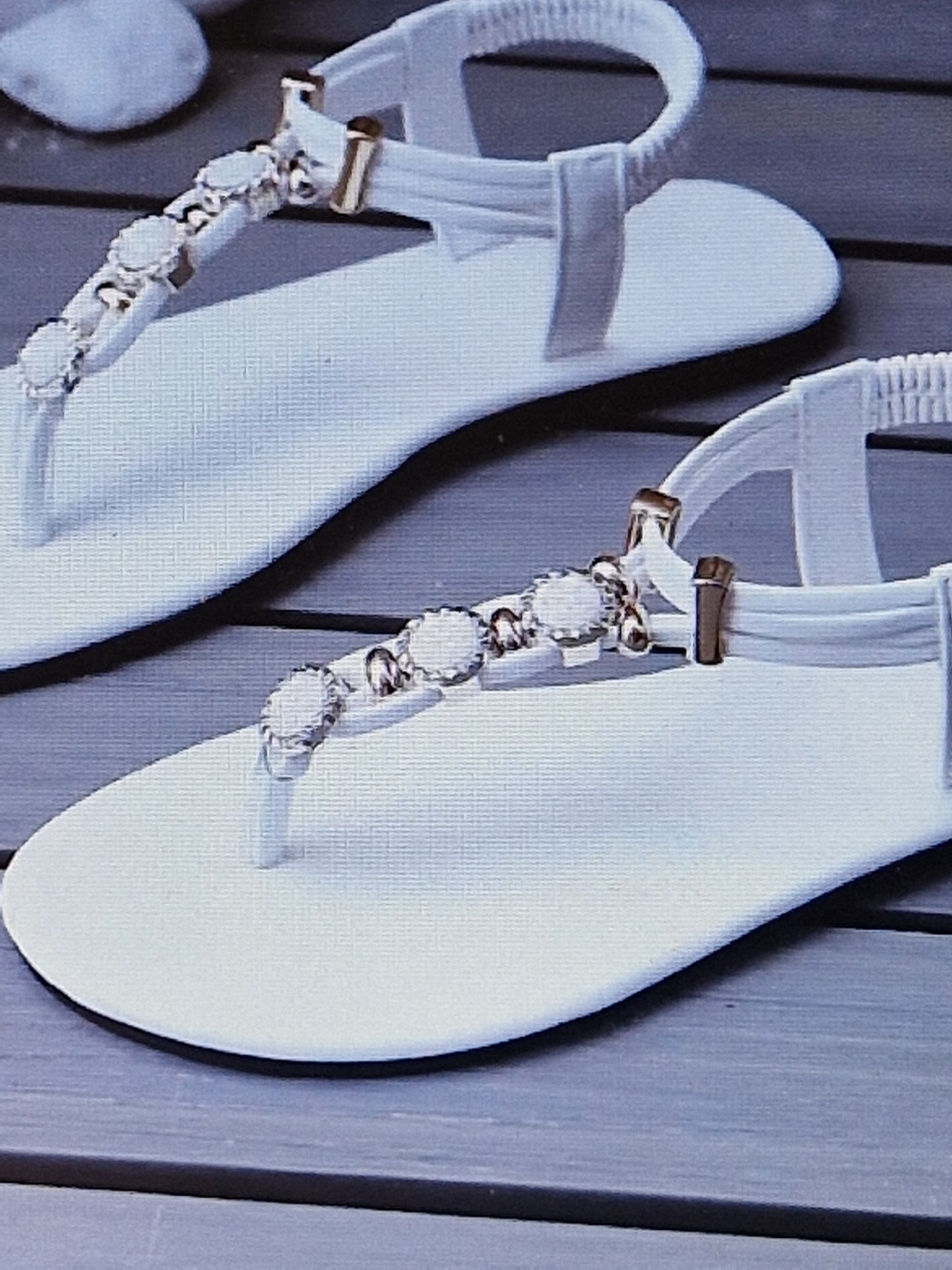 Women's flat sandals