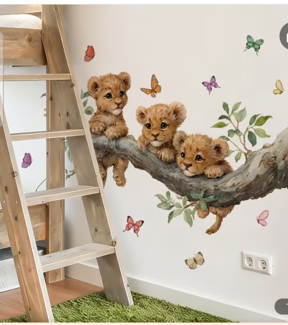 Cute lion wall décor