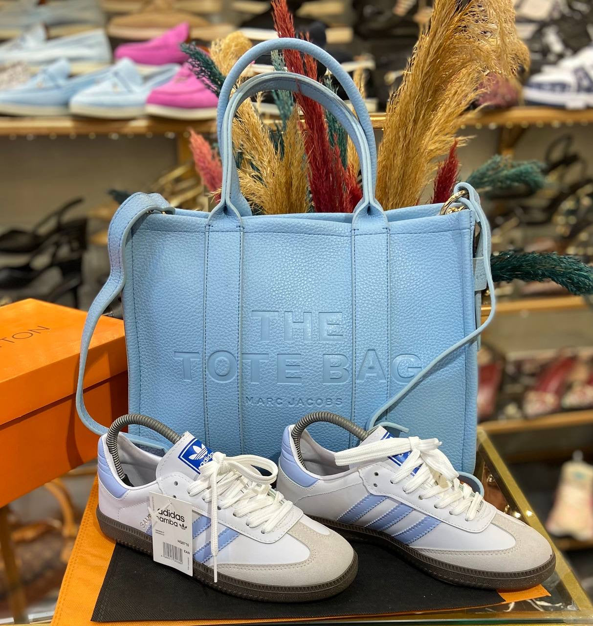 Women Tranniers & Bag Set