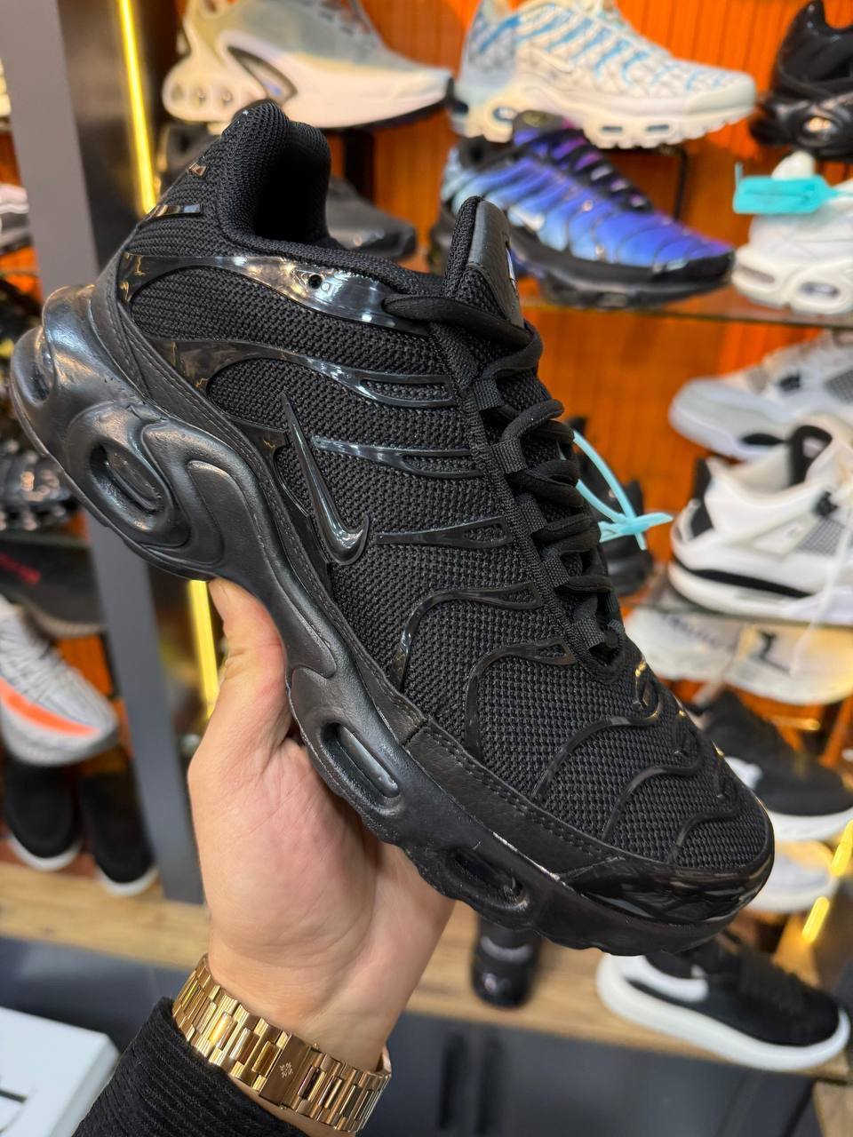 Men Air TNS
