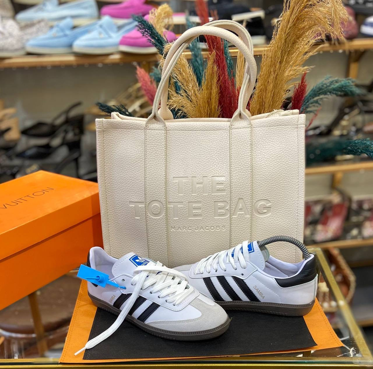 Women Tranniers & Bag Set