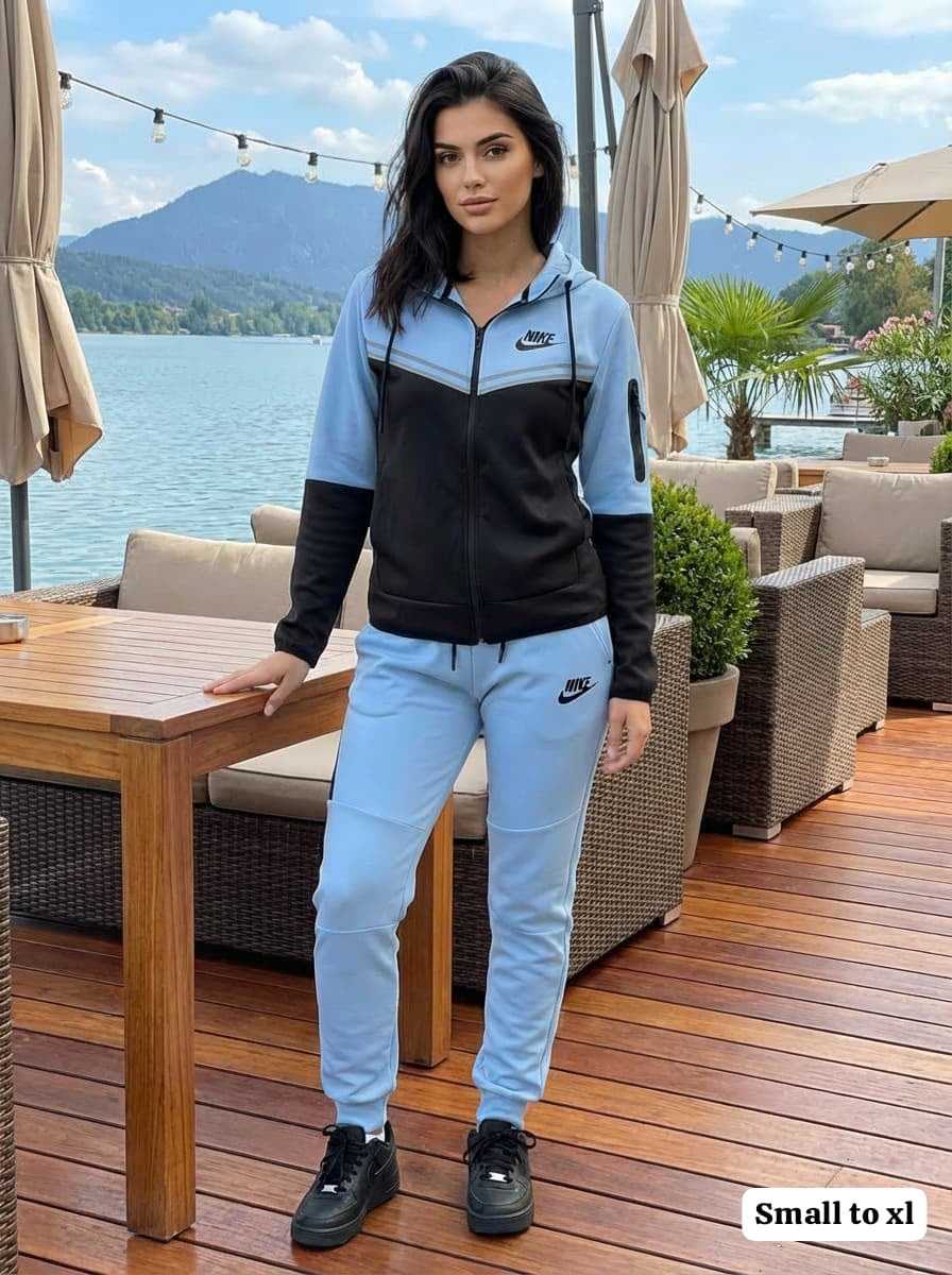Women’s Tracksuit