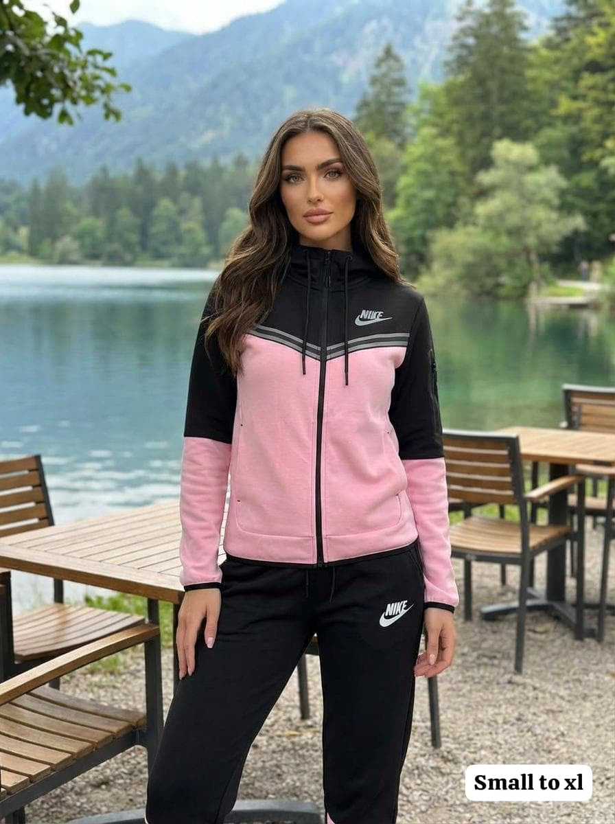 Women’s Tracksuit