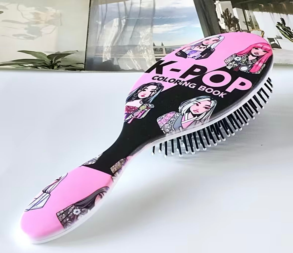 KPOP heart themed oval cushion brush