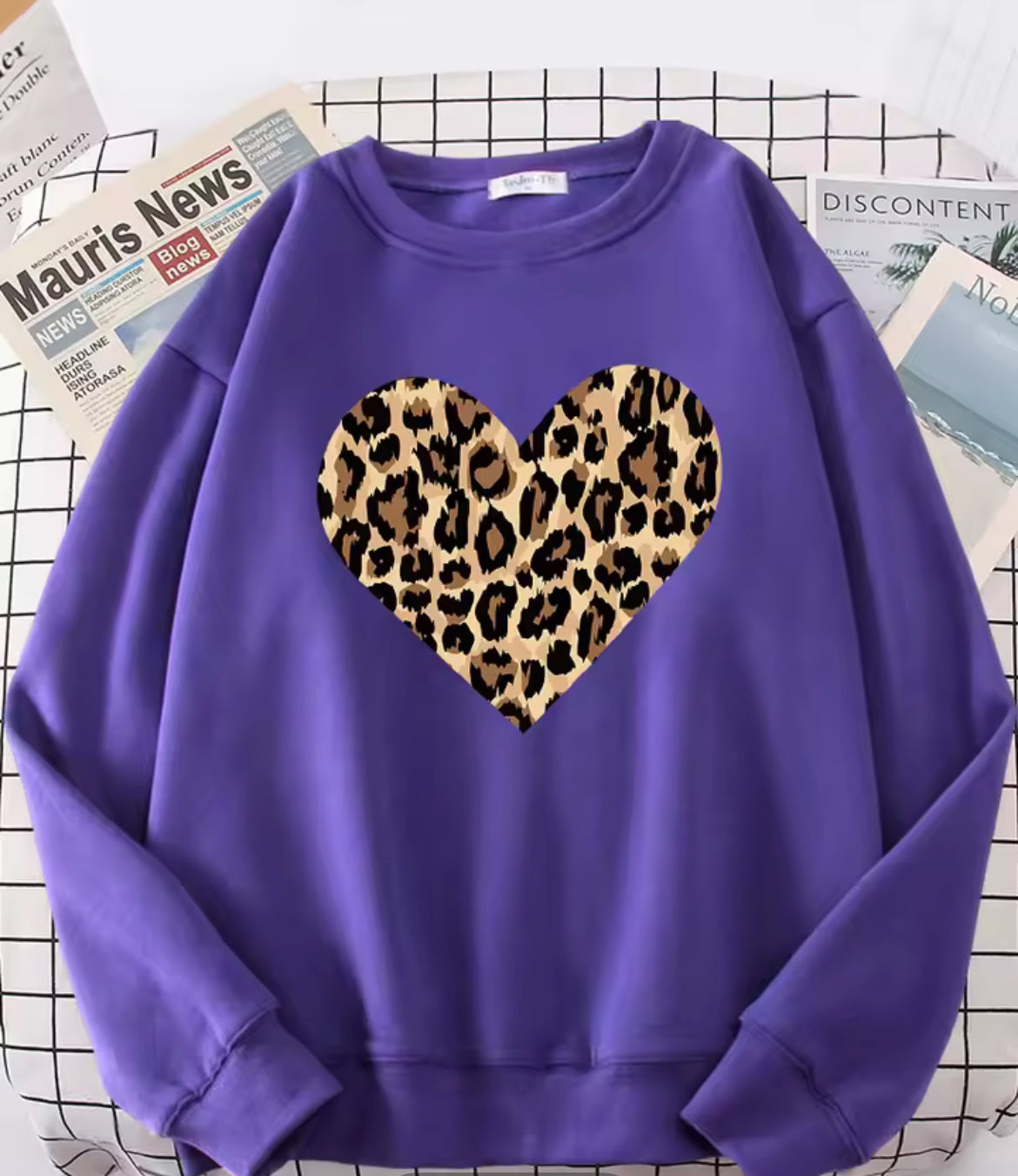 Women’s Leopard Print Heart Jumper ￼