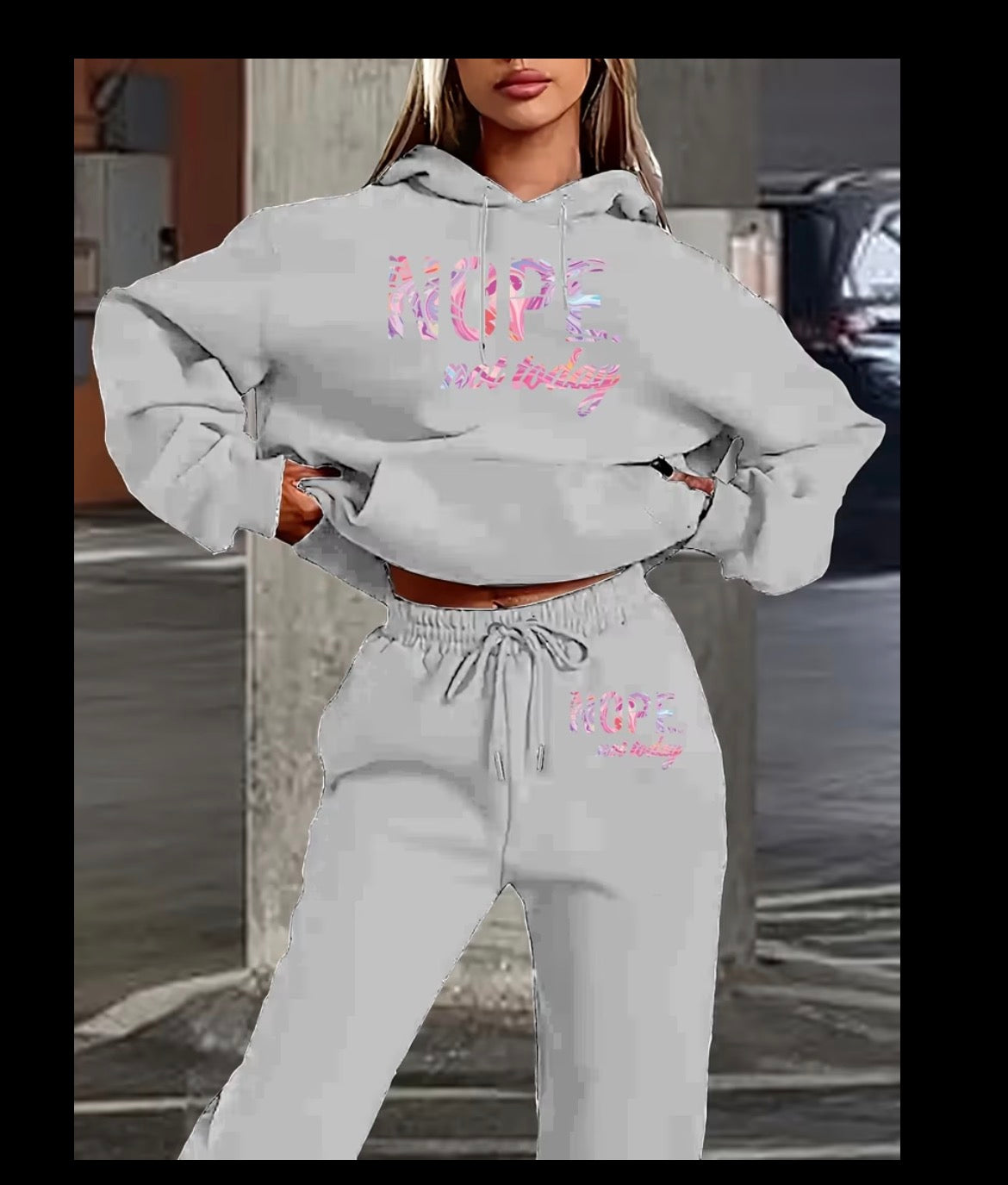 Women’s Tracksuit