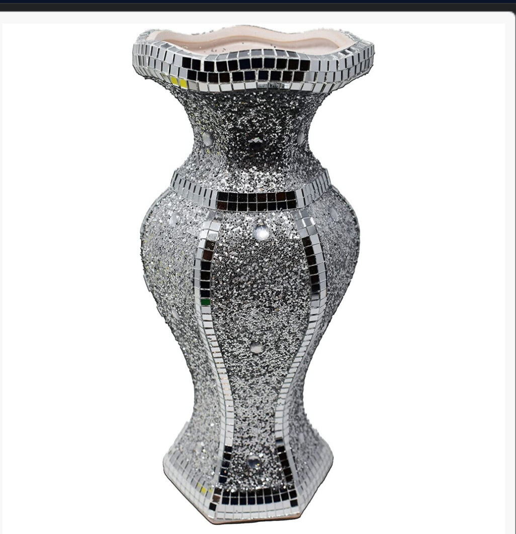 Crushed Diamond Vase ￼