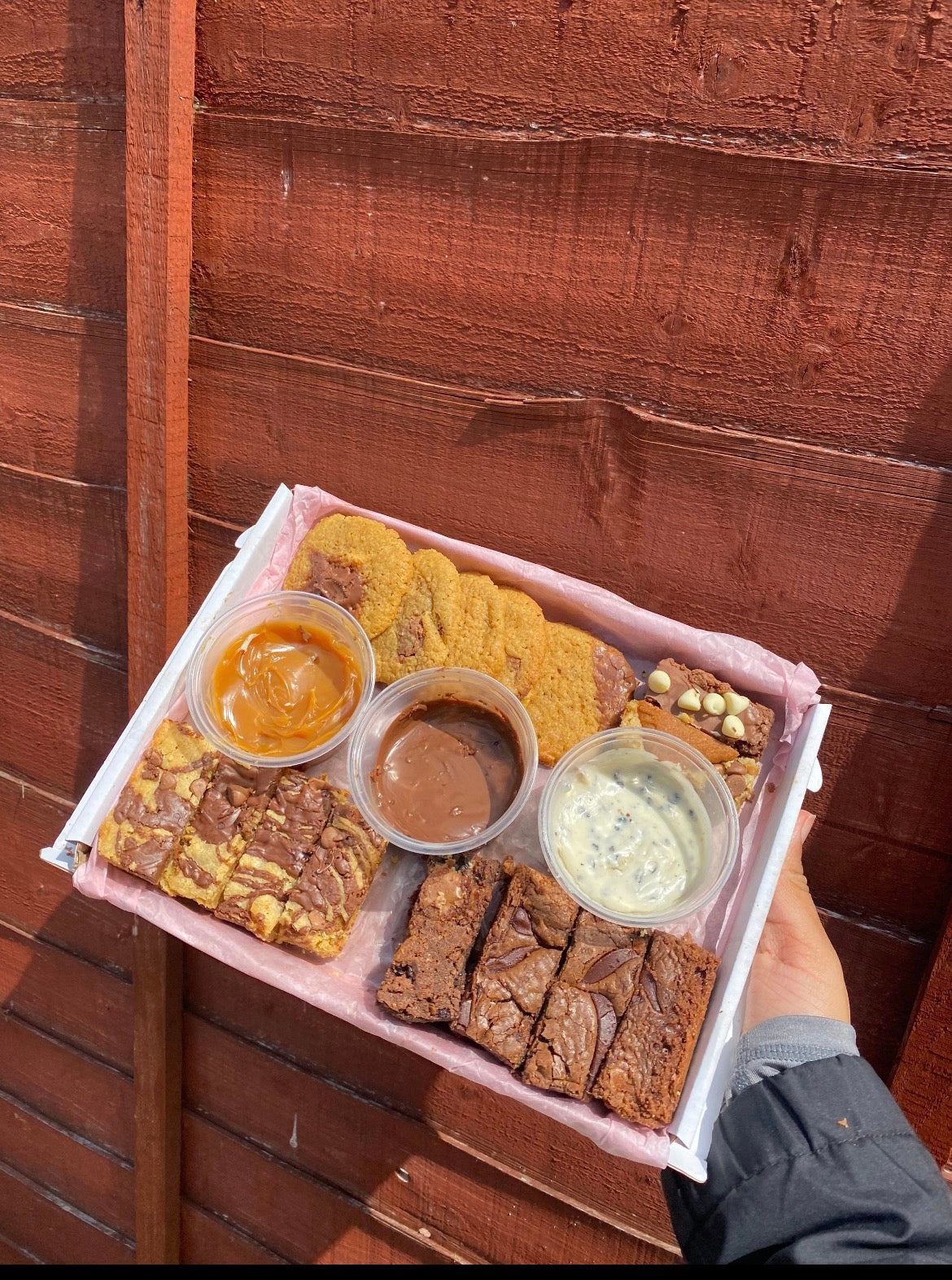 Dipping box- brownies/blondies/cookies