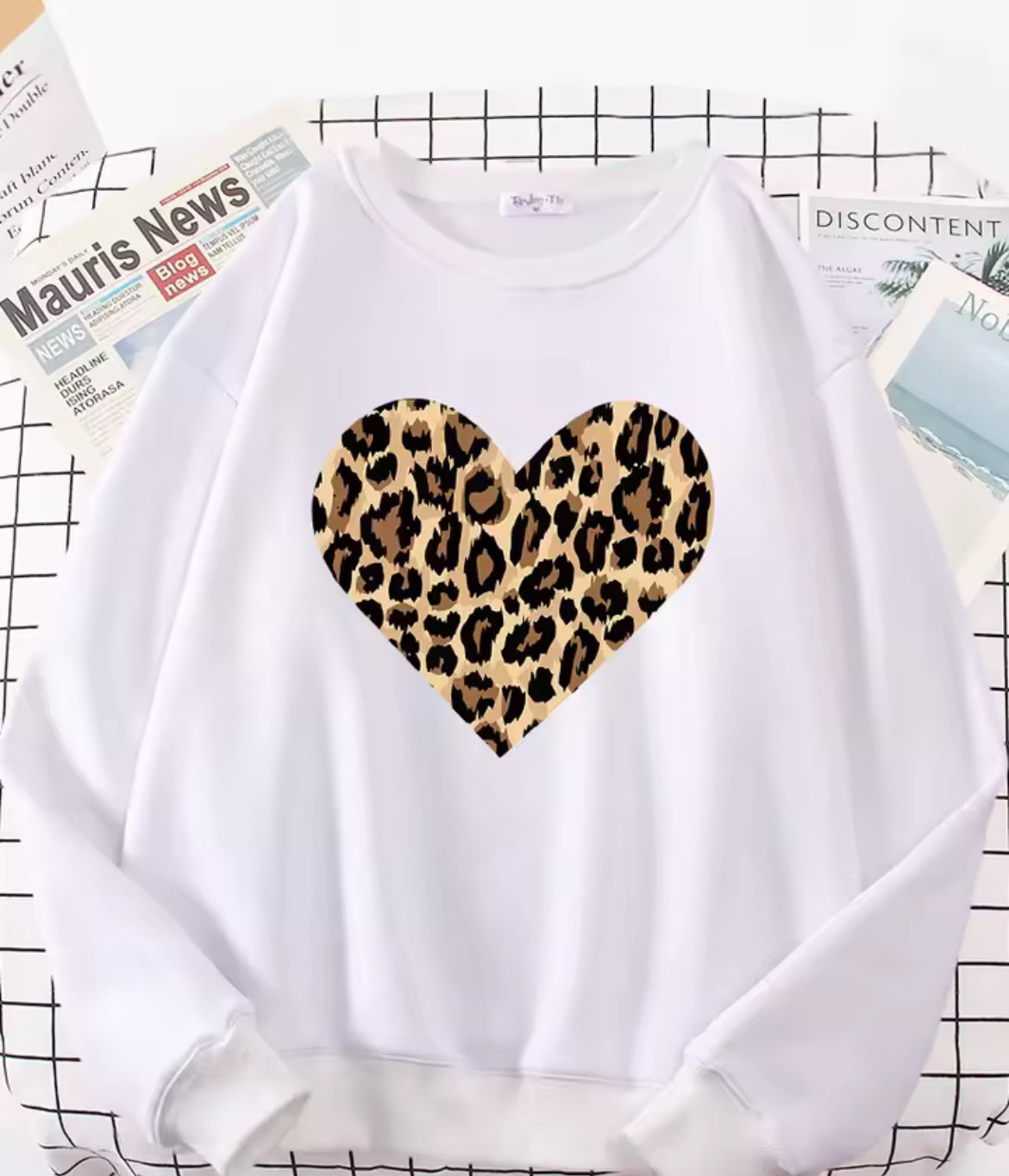 Women’s Leopard Print Heart Jumper ￼