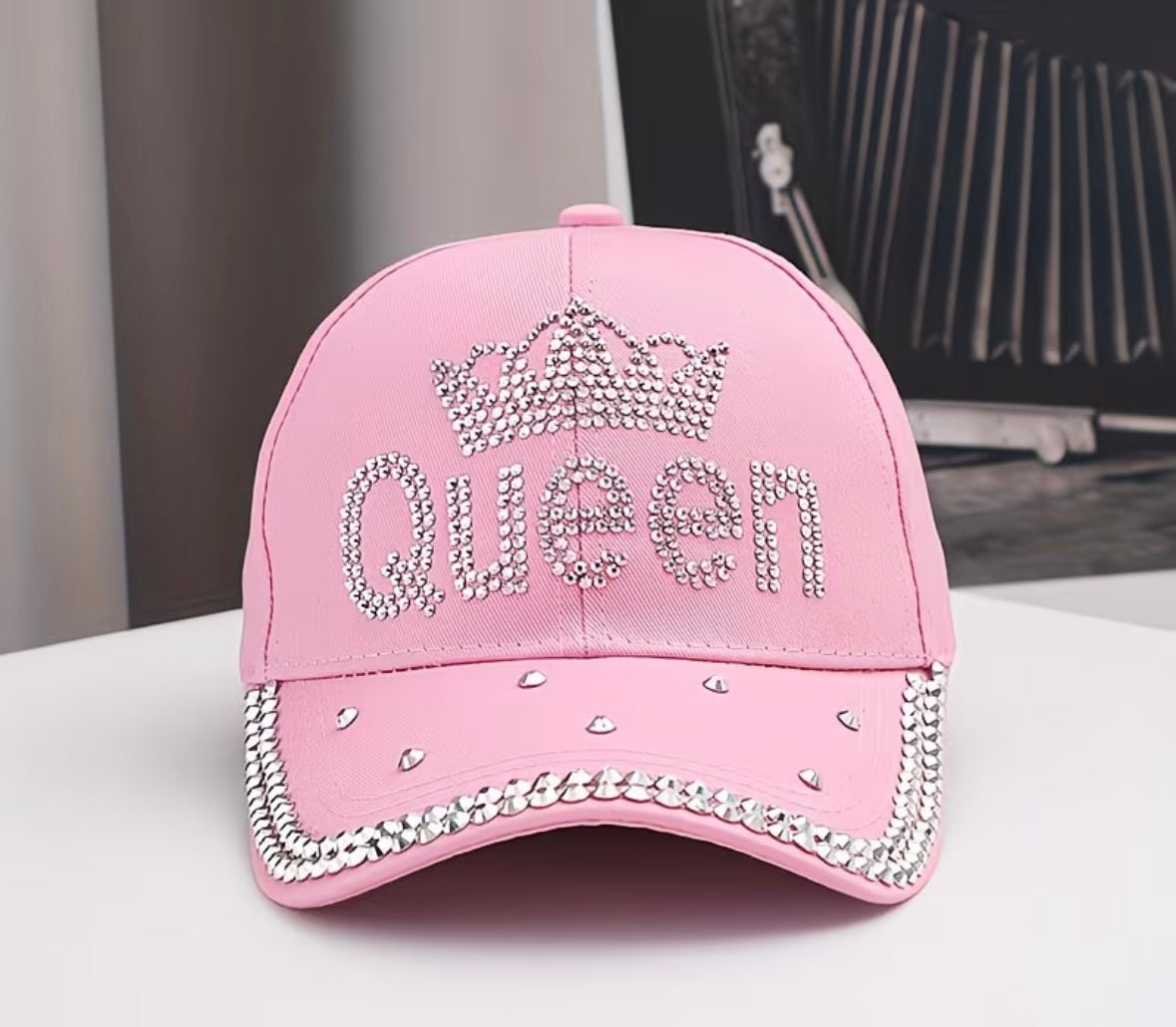 Trendy women’s baseball cap