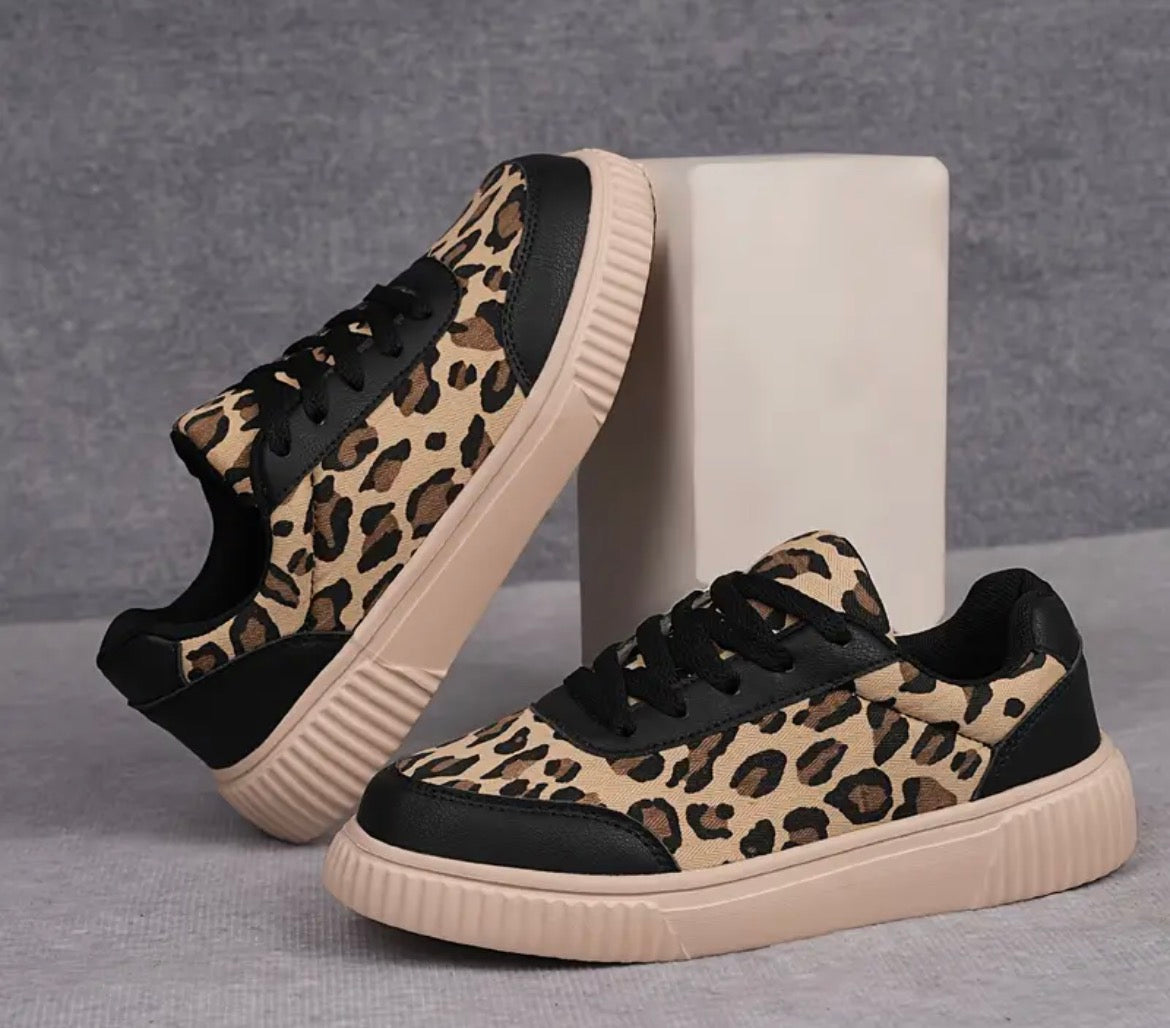 Women’s Lepord Print Tranniers