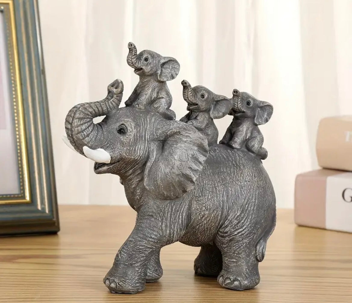 Elephant & Her 3 Baby’s