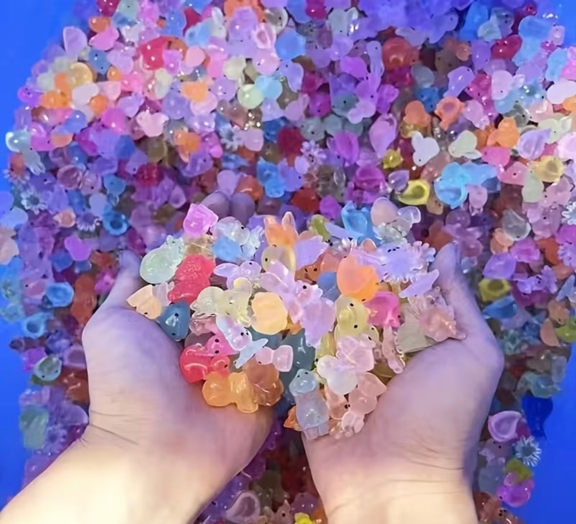 30pce resin Phosphorescent animal set