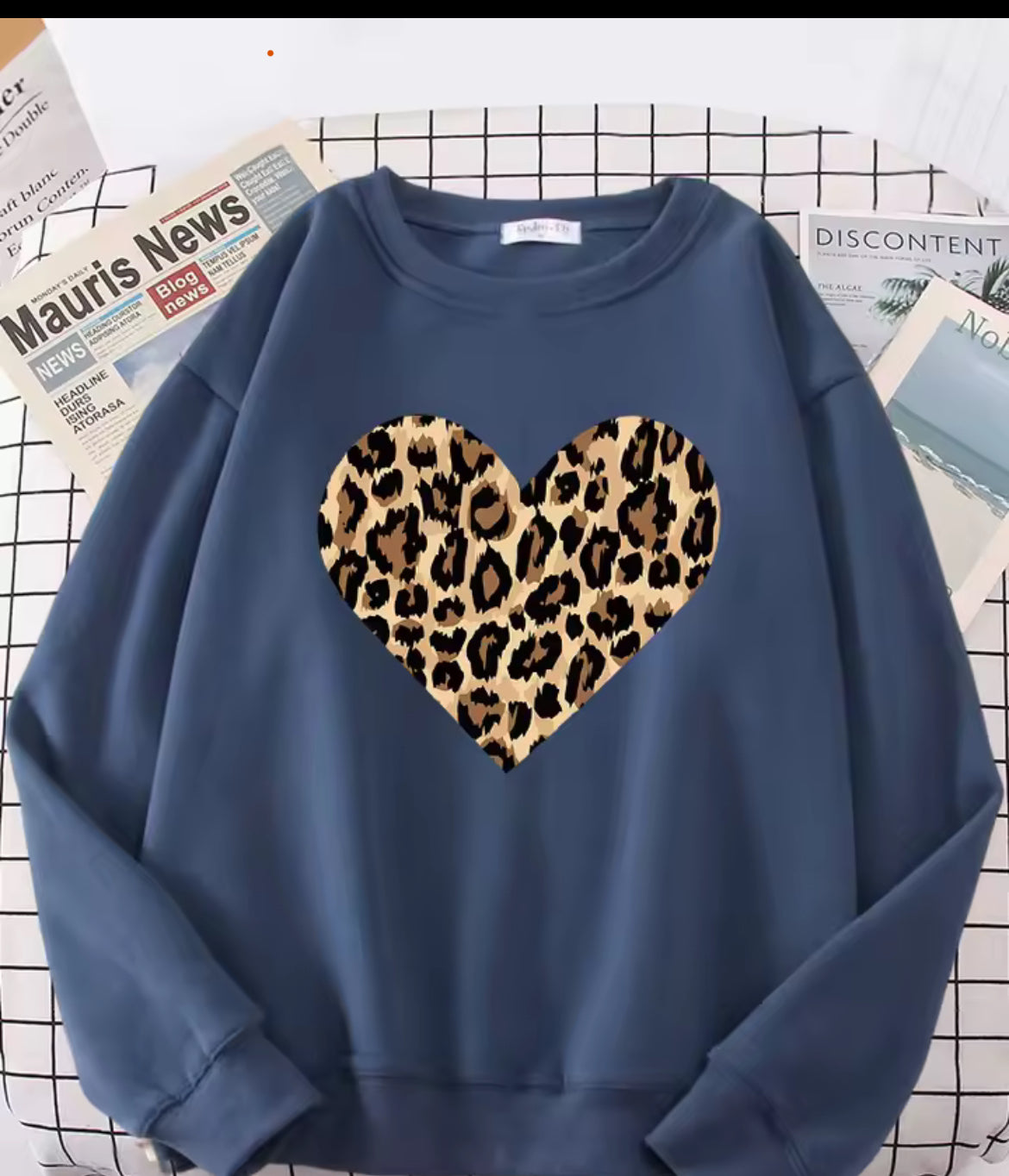 Women’s Leopard Print Heart Jumper ￼