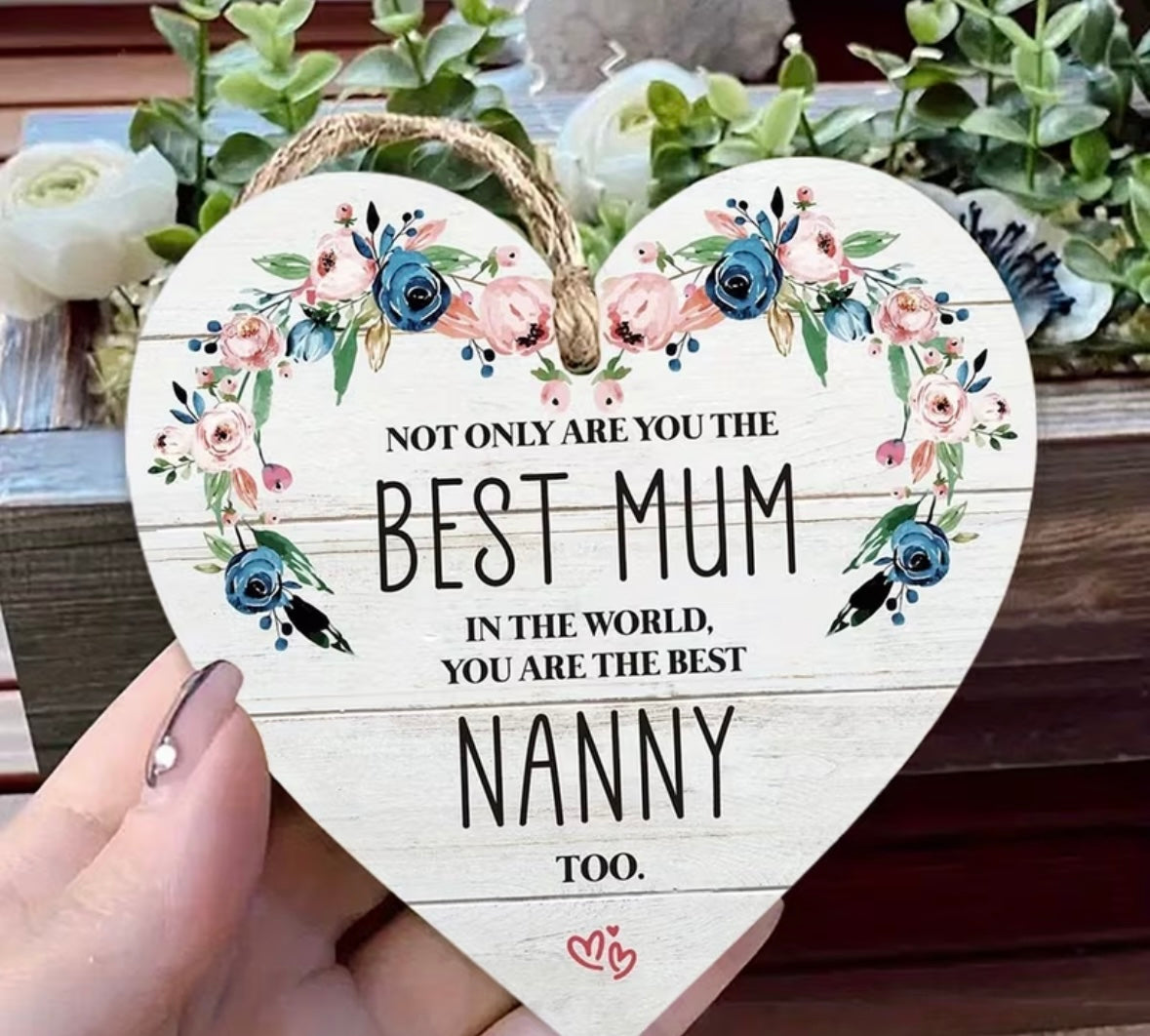 2D Flat Heart-Shaped Wooden Hanging Board