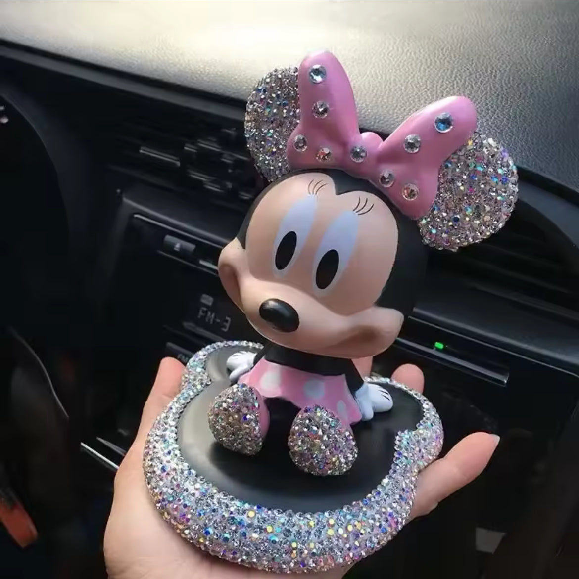 Mouse Shake Head Doll Model