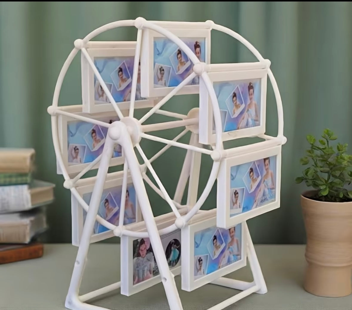 Vintage Rotating Ferris Wheel Photo Frame