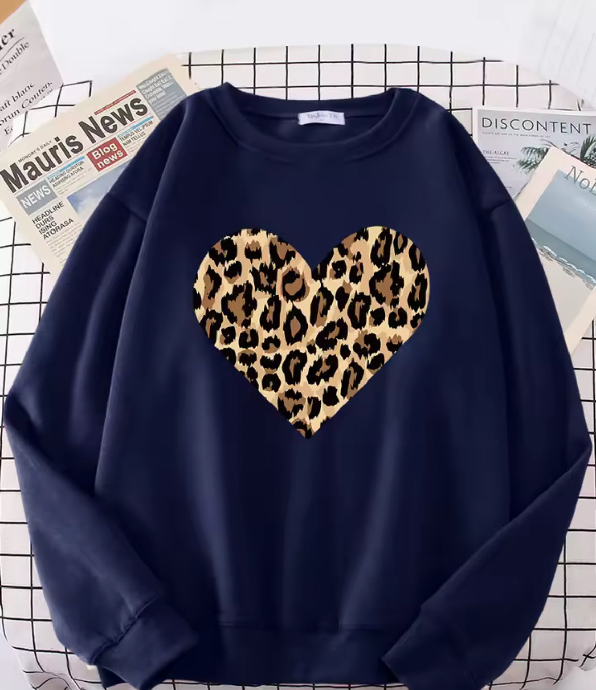 Women’s Leopard Print Heart Jumper ￼