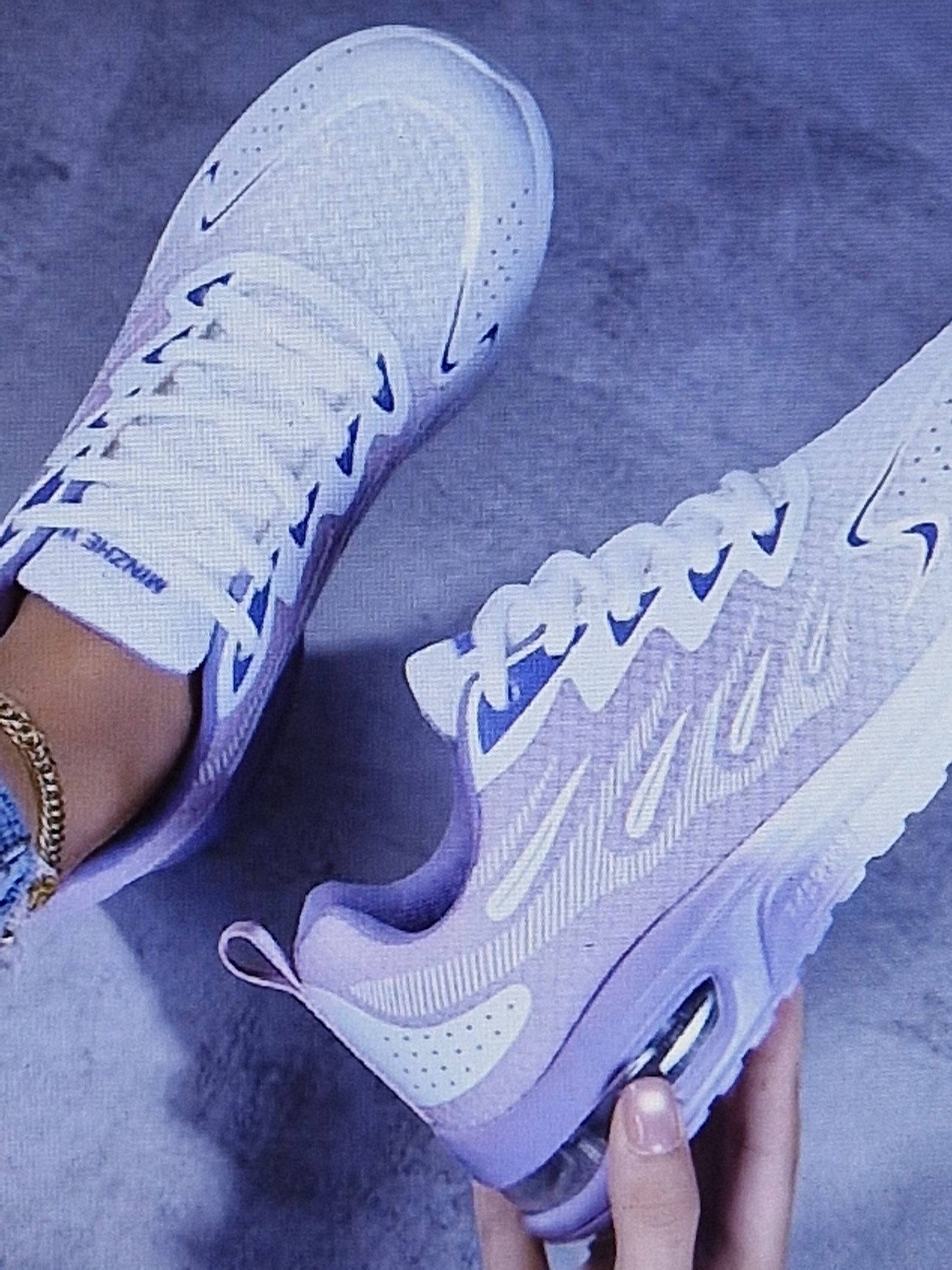 Women's trainers