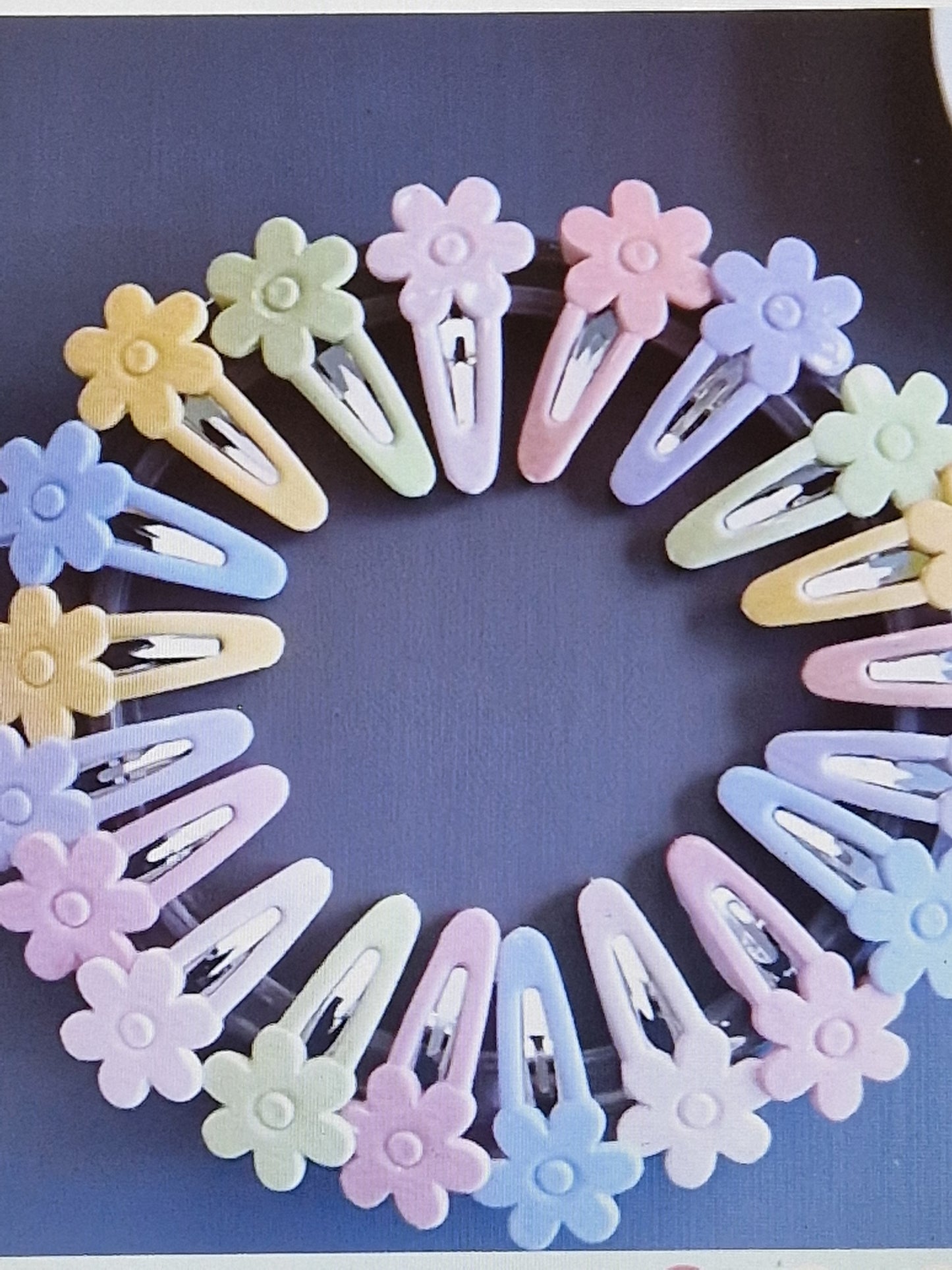 Hair clips