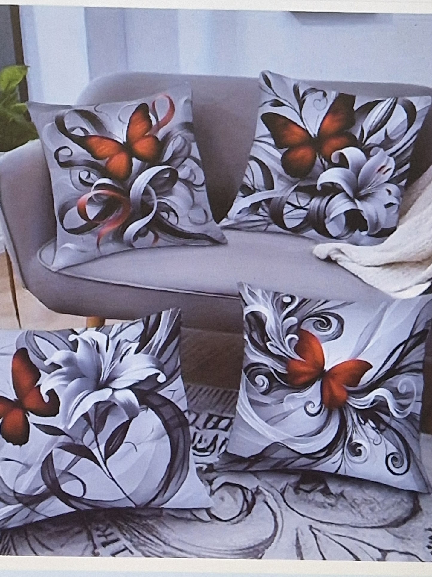 Set of pillows
