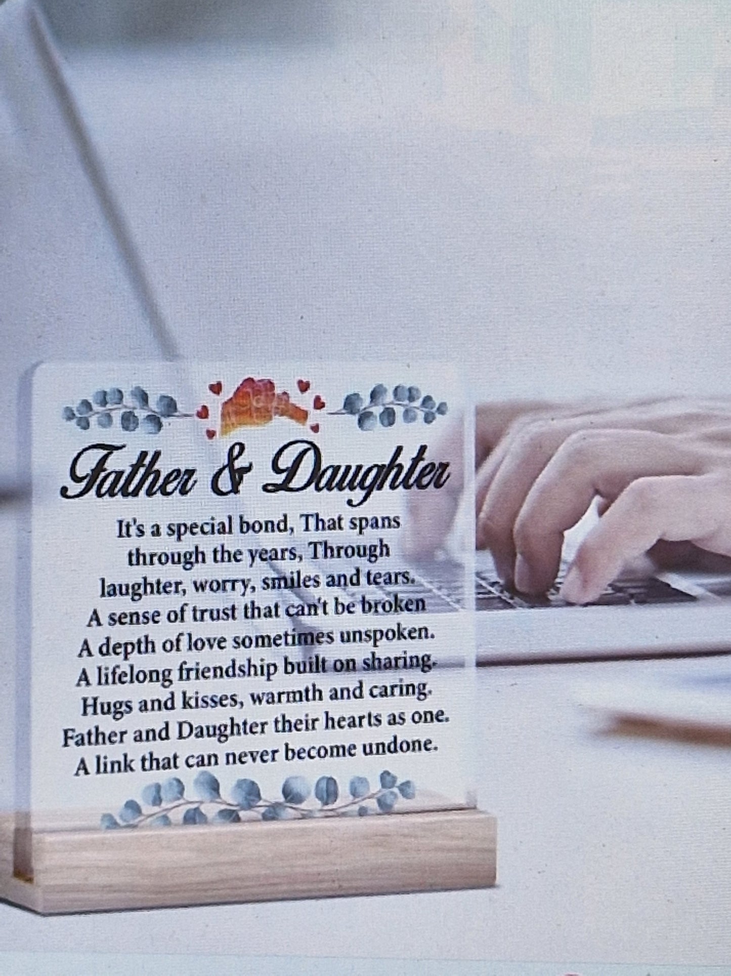 2d flat father daughter plaque