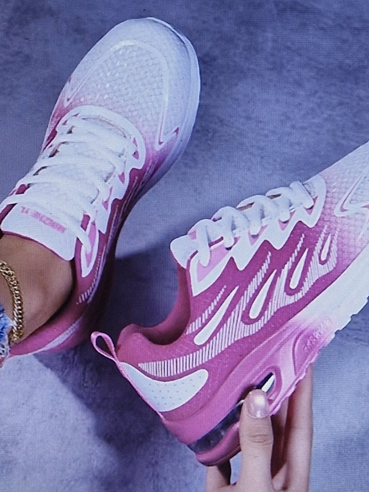 Women's trainers