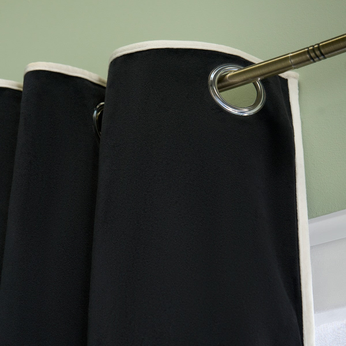 Piped Edge Velvet Eyelet Curtains - Black