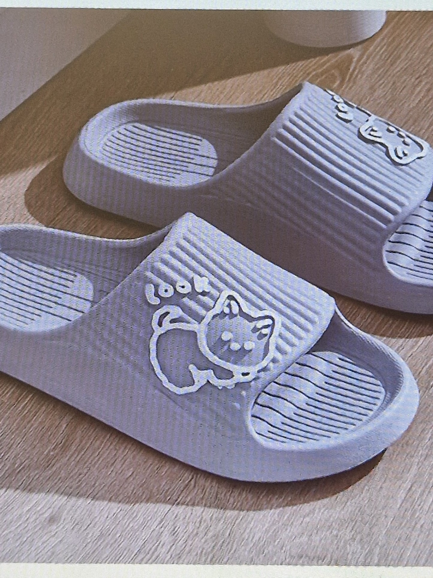 Women's sliders