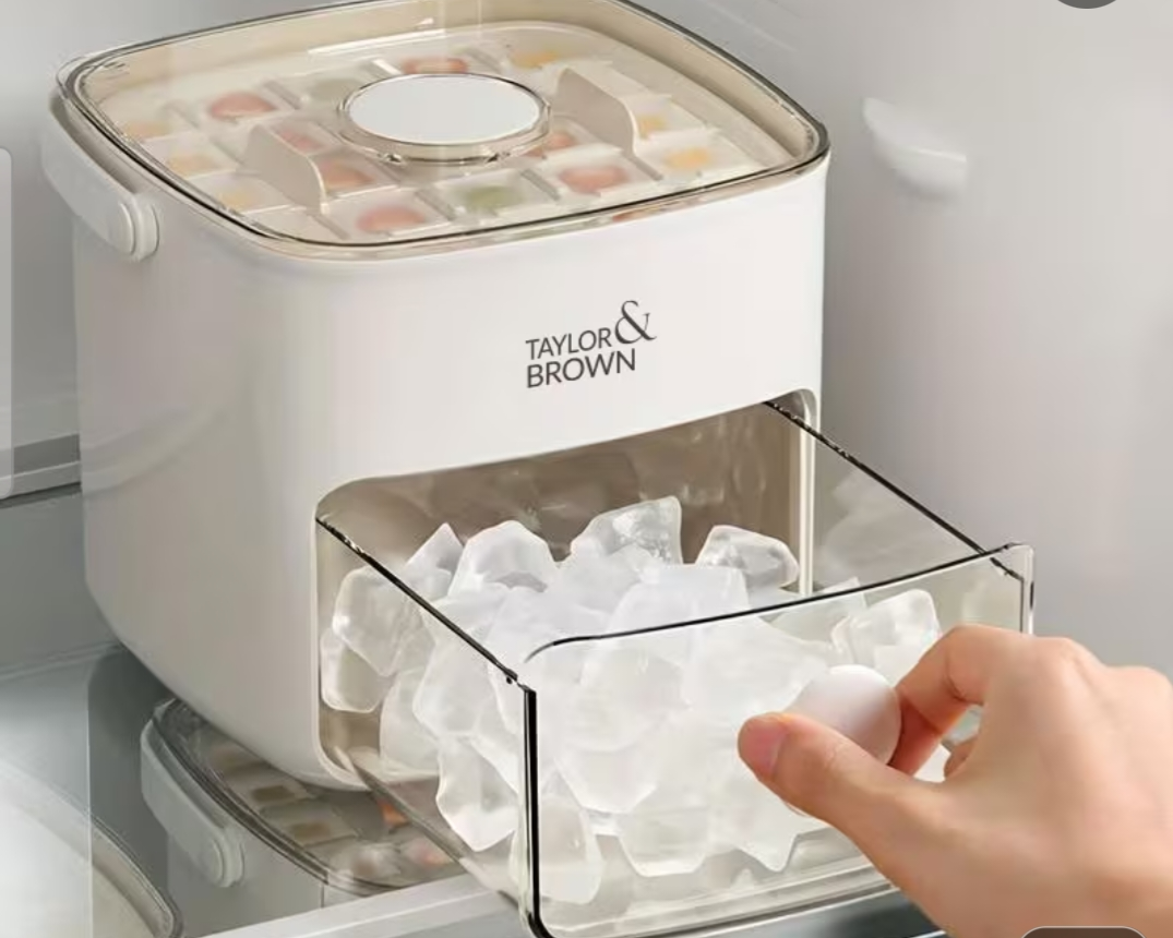 Ice cube maker