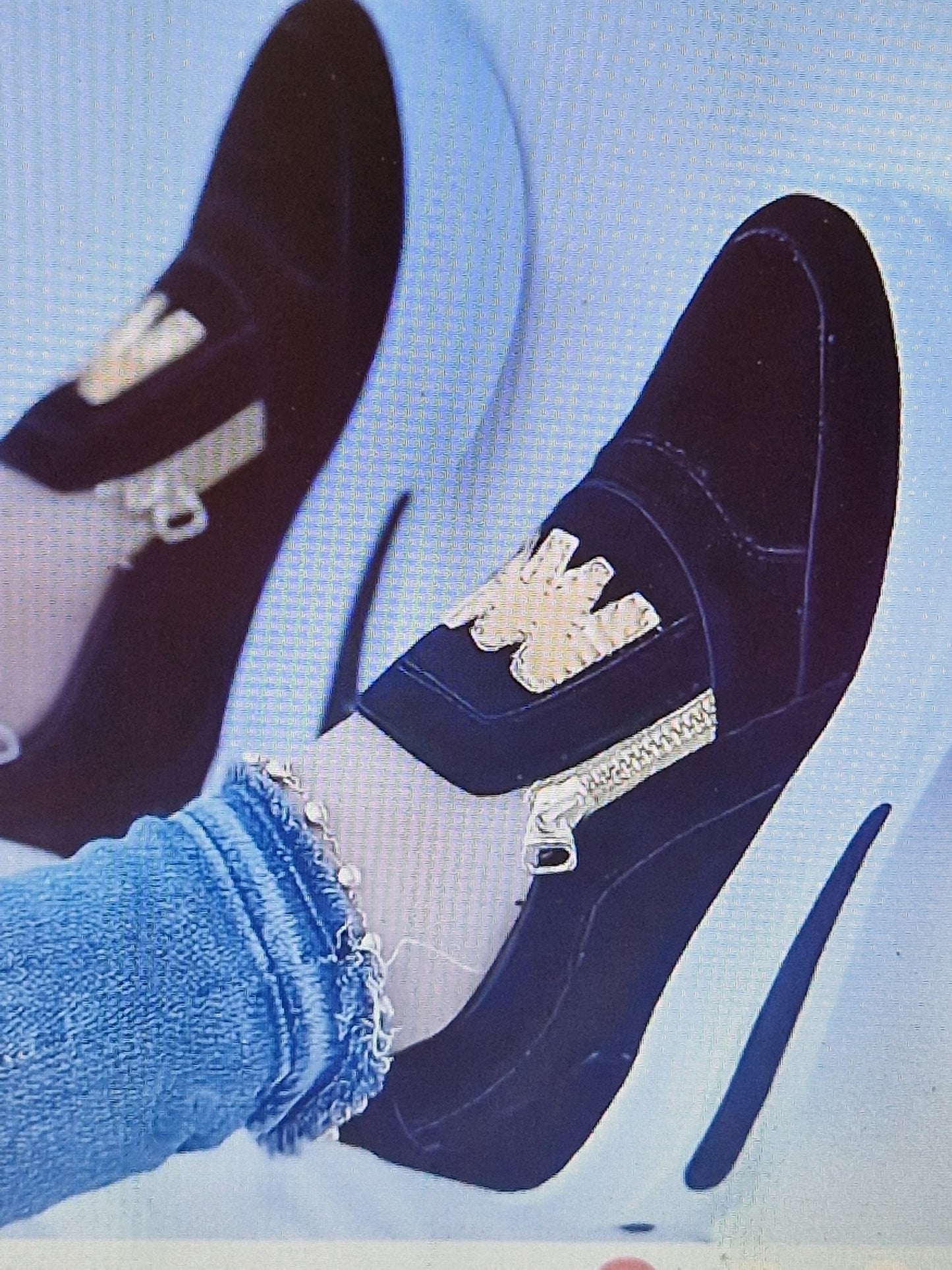 Women's sneaker