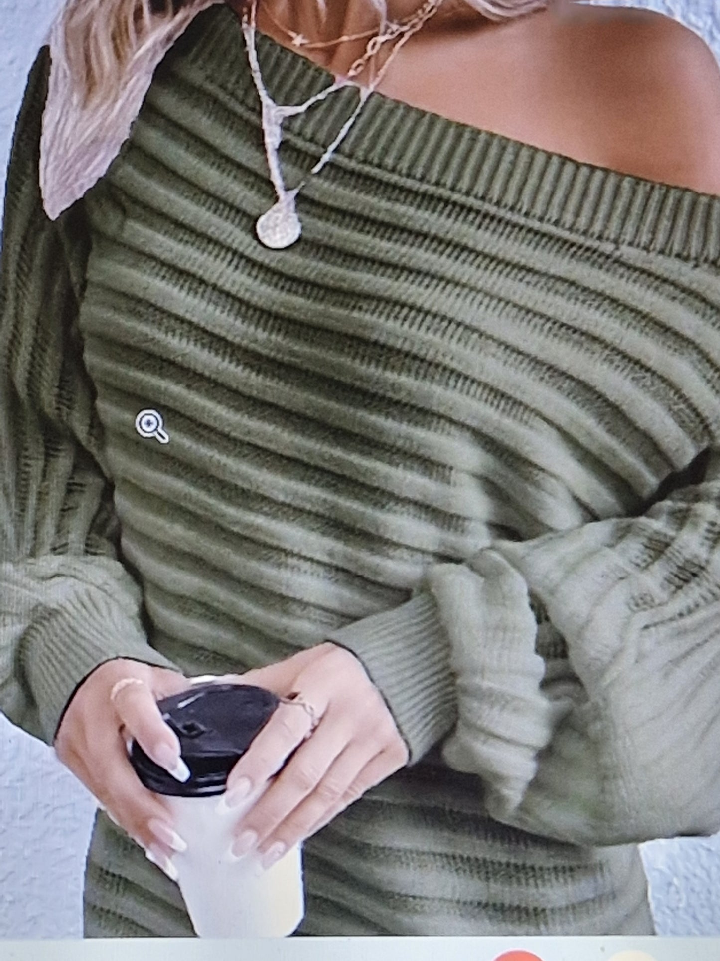Women's pullover sweater